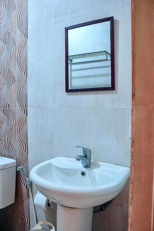 Airport View Hotel วีกัน ภายนอก รูปภาพ